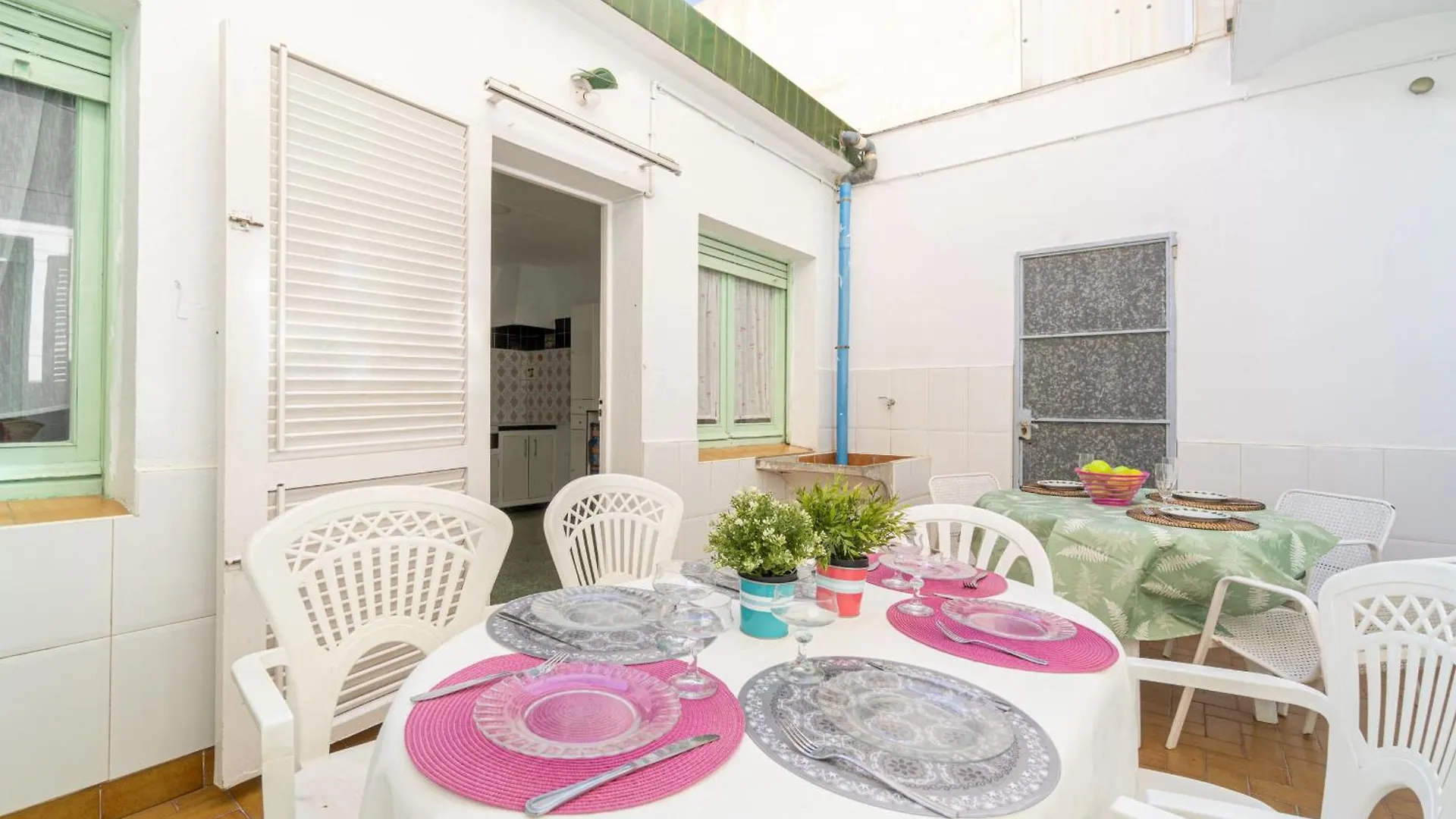 Basic Confort Apartamento Poeta Marquina Pb 2026 Roses Spain
